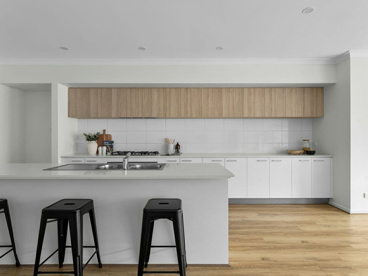 103 Bourbon Road, CRANBOURNE EAST, Cranbourne East - Thumbnail 8