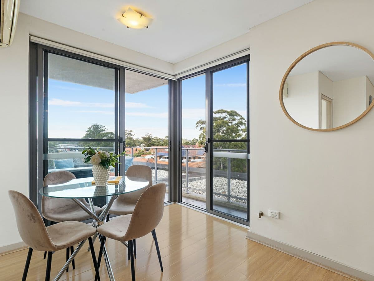 19/93-103 Pacific Highway, HORNSBY, Hornsby - Thumbnail 2