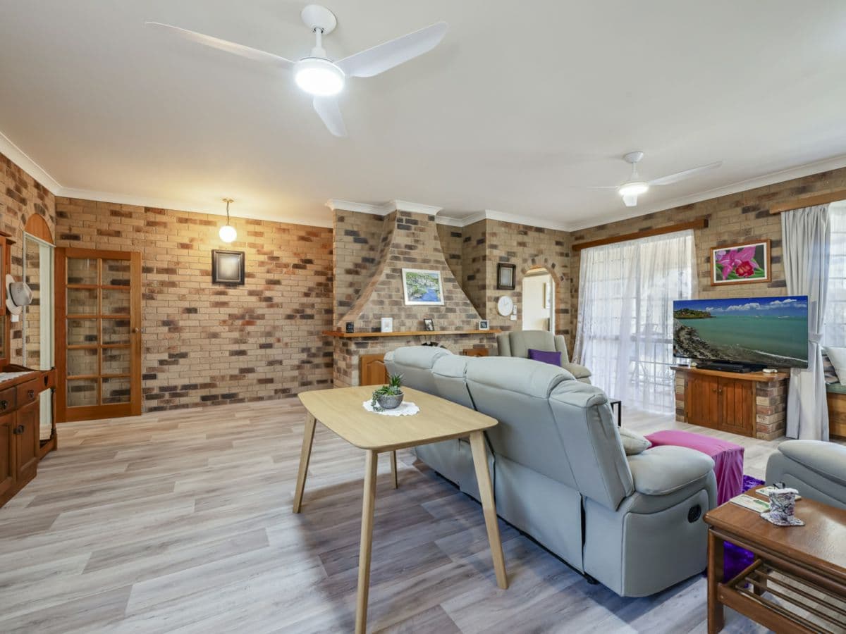 12 Rehbein Avenue, QUNABA, Qunaba - Thumbnail 5