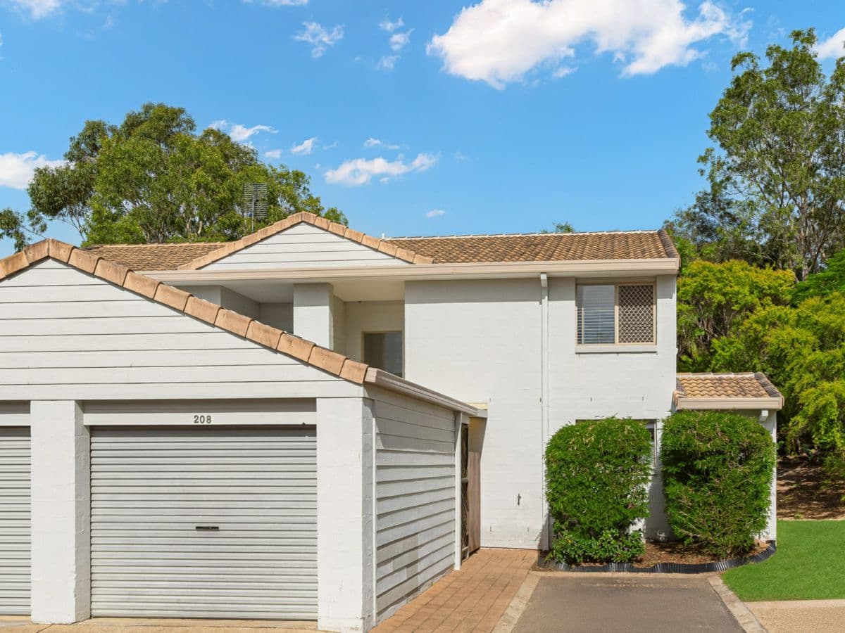 208/641 Pine Ridge Road, BIGGERA WATERS, Biggera Waters - Image 1