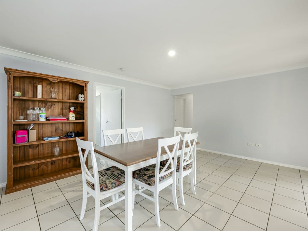 14 Clearview Avenue, THABEBAN, Thabeban - Thumbnail 8
