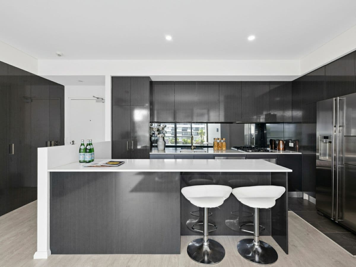 10008/16 Amalfi Drive, WENTWORTH POINT, Wentworth Point - Thumbnail 3
