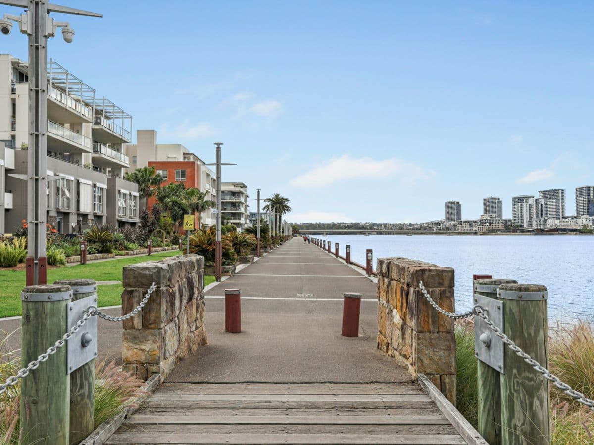 10008/16 Amalfi Drive, WENTWORTH POINT, Wentworth Point - Thumbnail 8