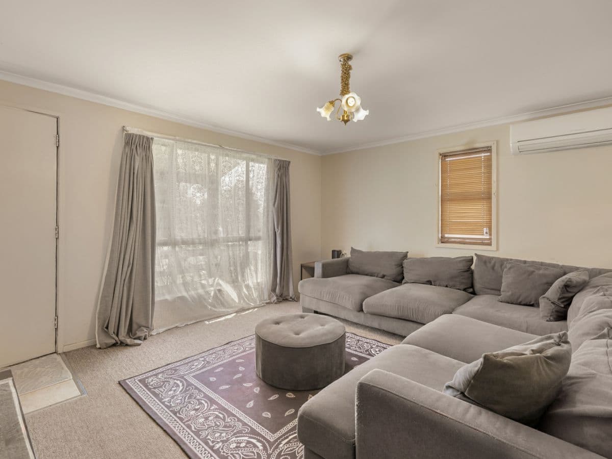 7 Carrington Street, BARRACK HEIGHTS, Barrack Heights - Thumbnail 2