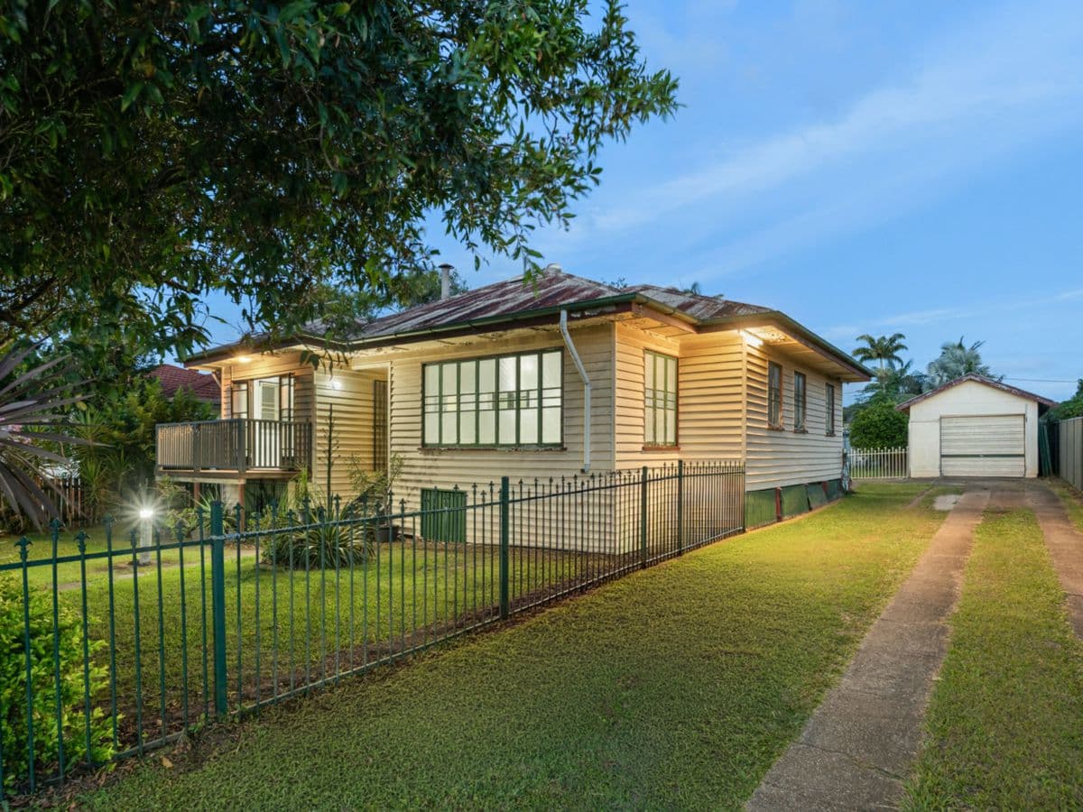 9 Newman Street, CABOOLTURE, Caboolture - Image 1