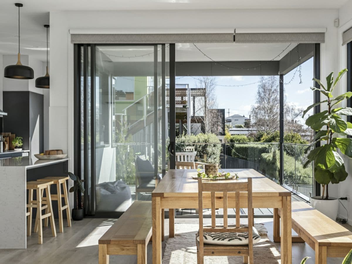 2/8 Roman Court, NEWSTEAD, Newstead - Thumbnail 7