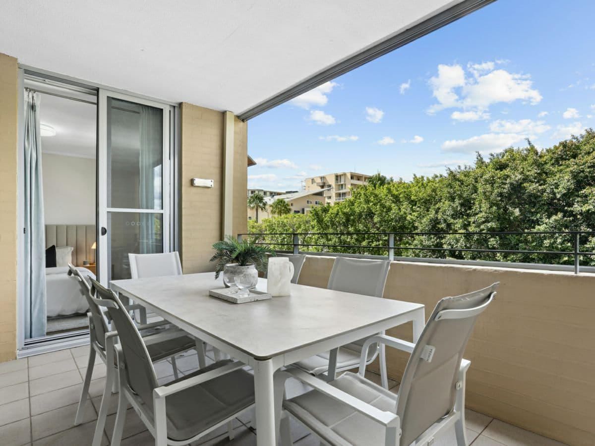206/3 The Piazza, WENTWORTH POINT, Wentworth Point - Image 1