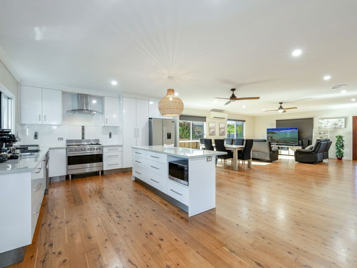 42 Moore Park Road, MOORE PARK BEACH, Moore Park Beach - Image 1