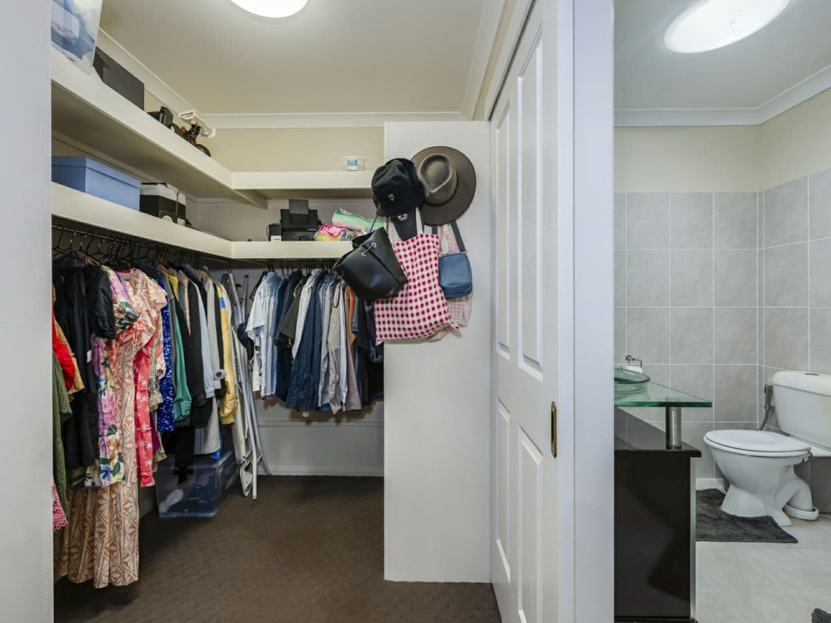 42 Moore Park Road, MOORE PARK BEACH, Moore Park Beach - Thumbnail 8
