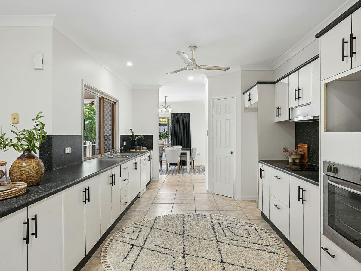 7 Kamaran Court, ANNANDALE, Annandale - Image 1