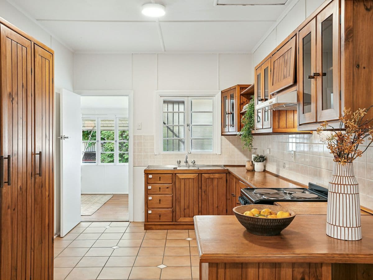 2A William Street, WEST END, West End - Image 1
