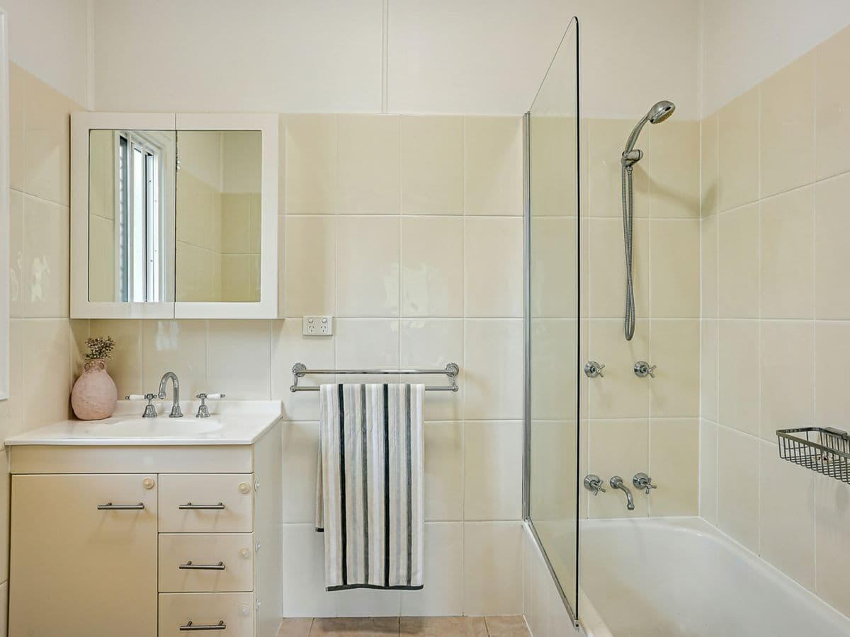 2A William Street, WEST END, West End - Thumbnail 7