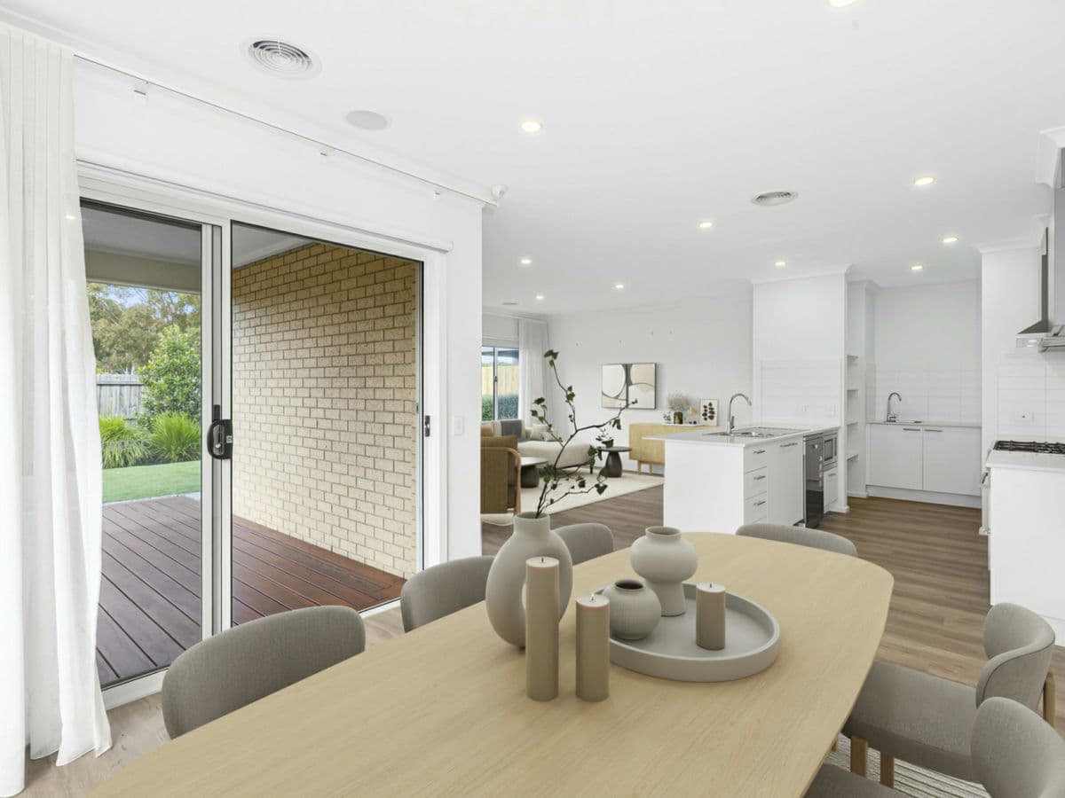 100 Bellarine Highway, NEWCOMB, Newcomb - Thumbnail 3
