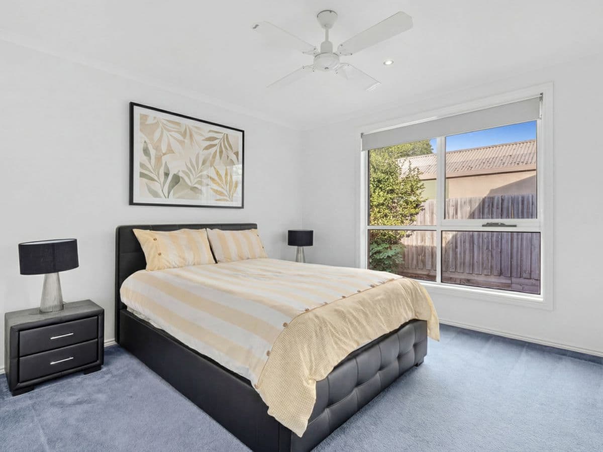 15 Hastie Avenue, BELL PARK, Bell Park - Thumbnail 8