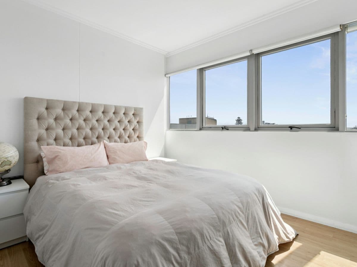 186/1 Railway Parade, BURWOOD, Burwood - Thumbnail 4