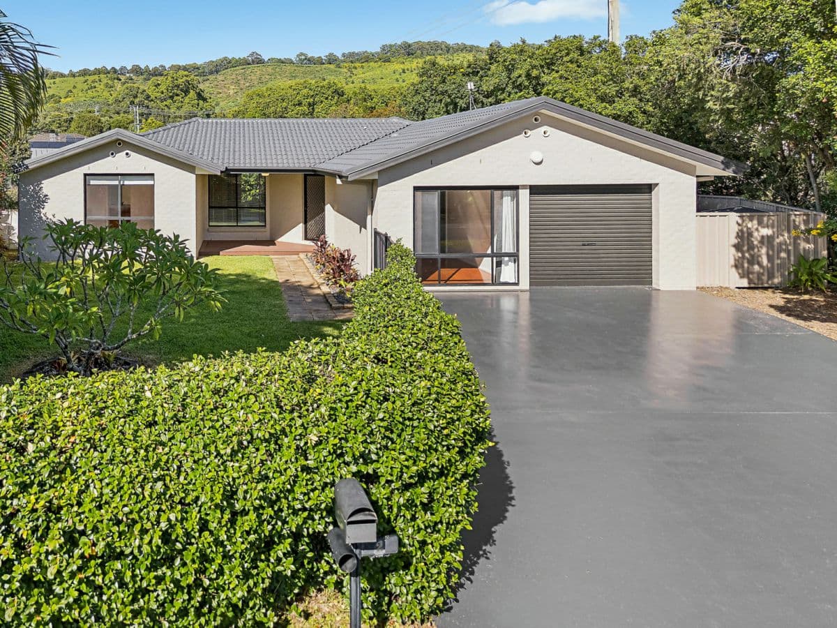 2 William Sharp Drive, COFFS HARBOUR, Coffs Harbour - Image 1