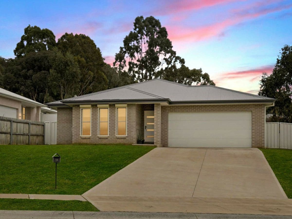 18 Kilkenny Avenue, MUDGEE, Mudgee - Image 1