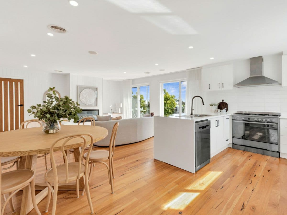 24 Perret Street, GROVEDALE, Grovedale - Thumbnail 5