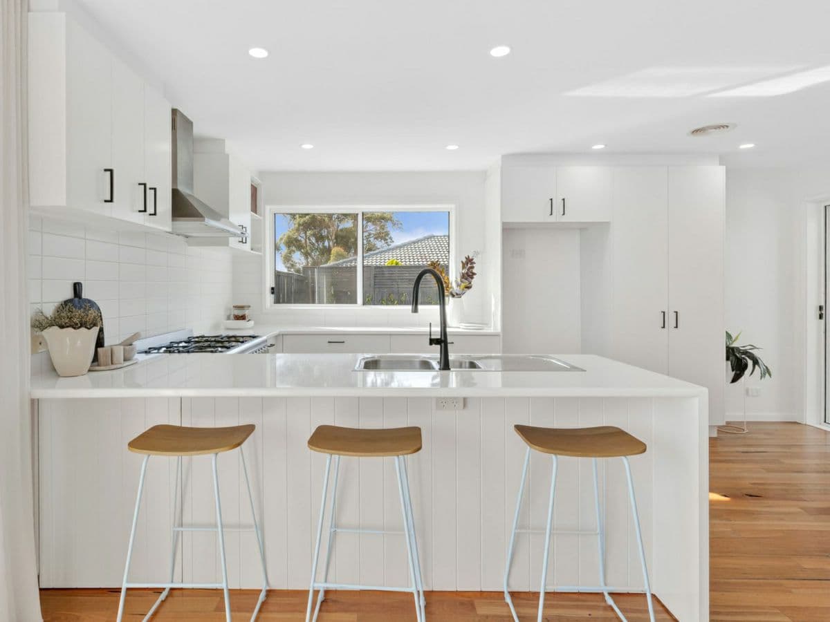 24 Perret Street, GROVEDALE, Grovedale - Thumbnail 6
