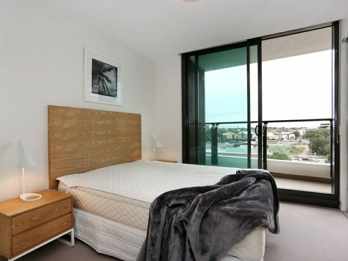 50802/37B Harbour Road, HAMILTON, Hamilton - Thumbnail 6