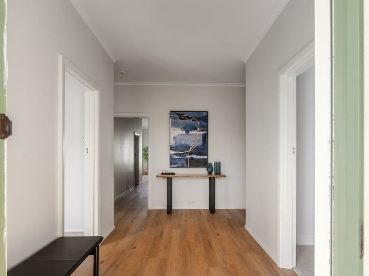 17 Hilltop Avenue, DEVONPORT, Devonport - Thumbnail 5