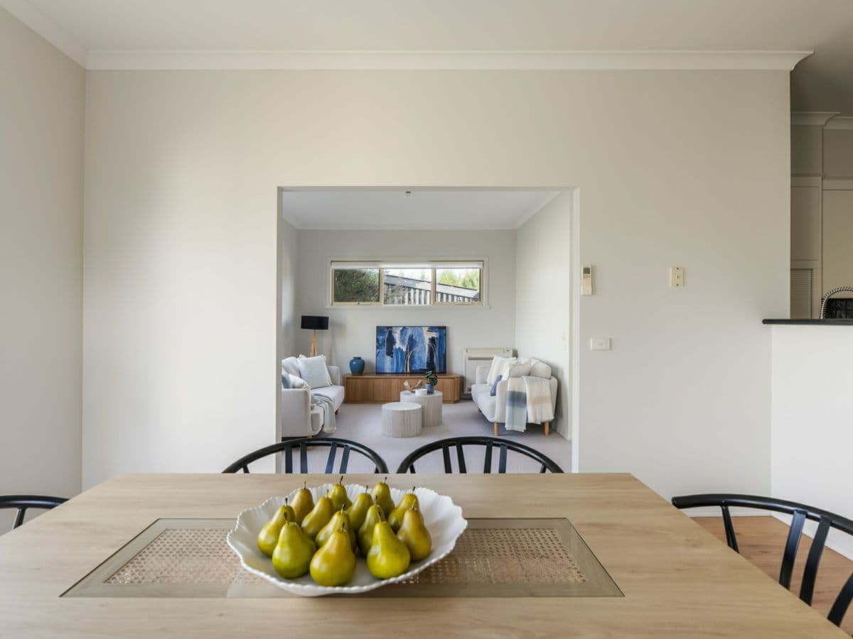 17 Hilltop Avenue, DEVONPORT, Devonport - Thumbnail 8