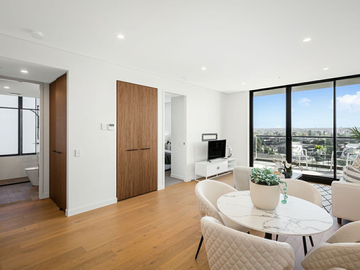 1305/12 Phillip Street, PARRAMATTA, Parramatta - Thumbnail 3
