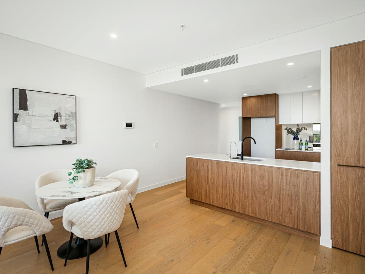 1305/12 Phillip Street, PARRAMATTA, Parramatta - Thumbnail 5