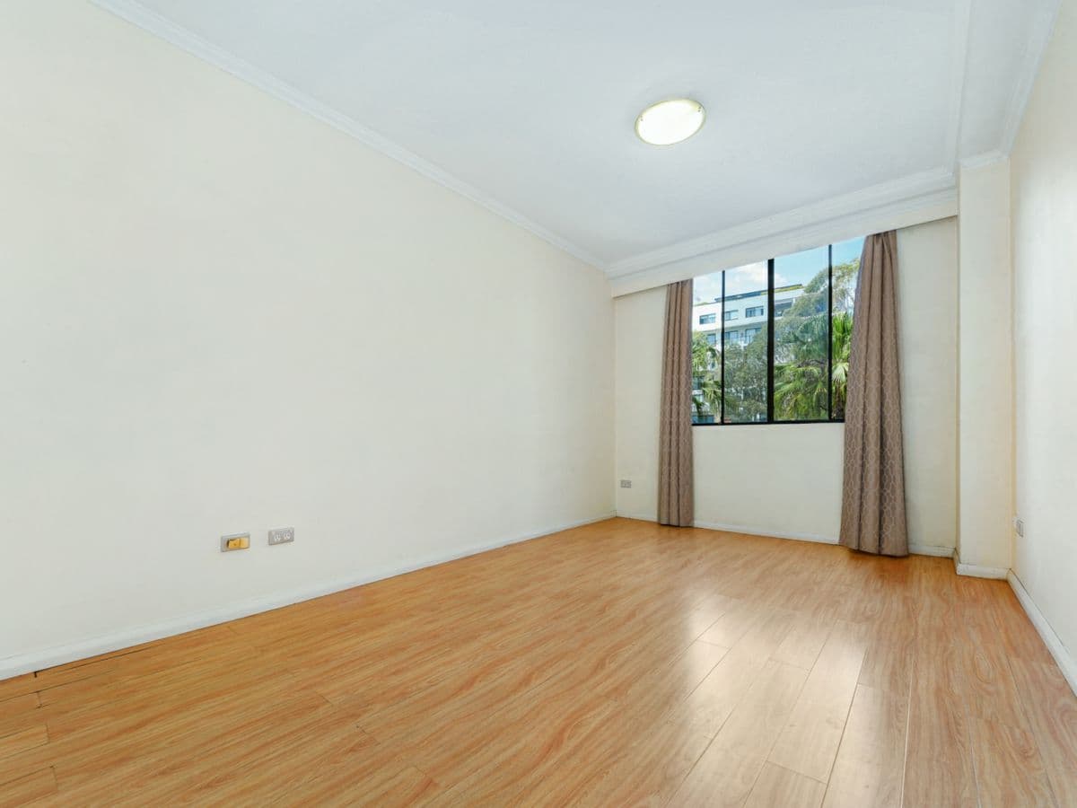 66/1 Brown Street, ASHFIELD, Ashfield - Thumbnail 5