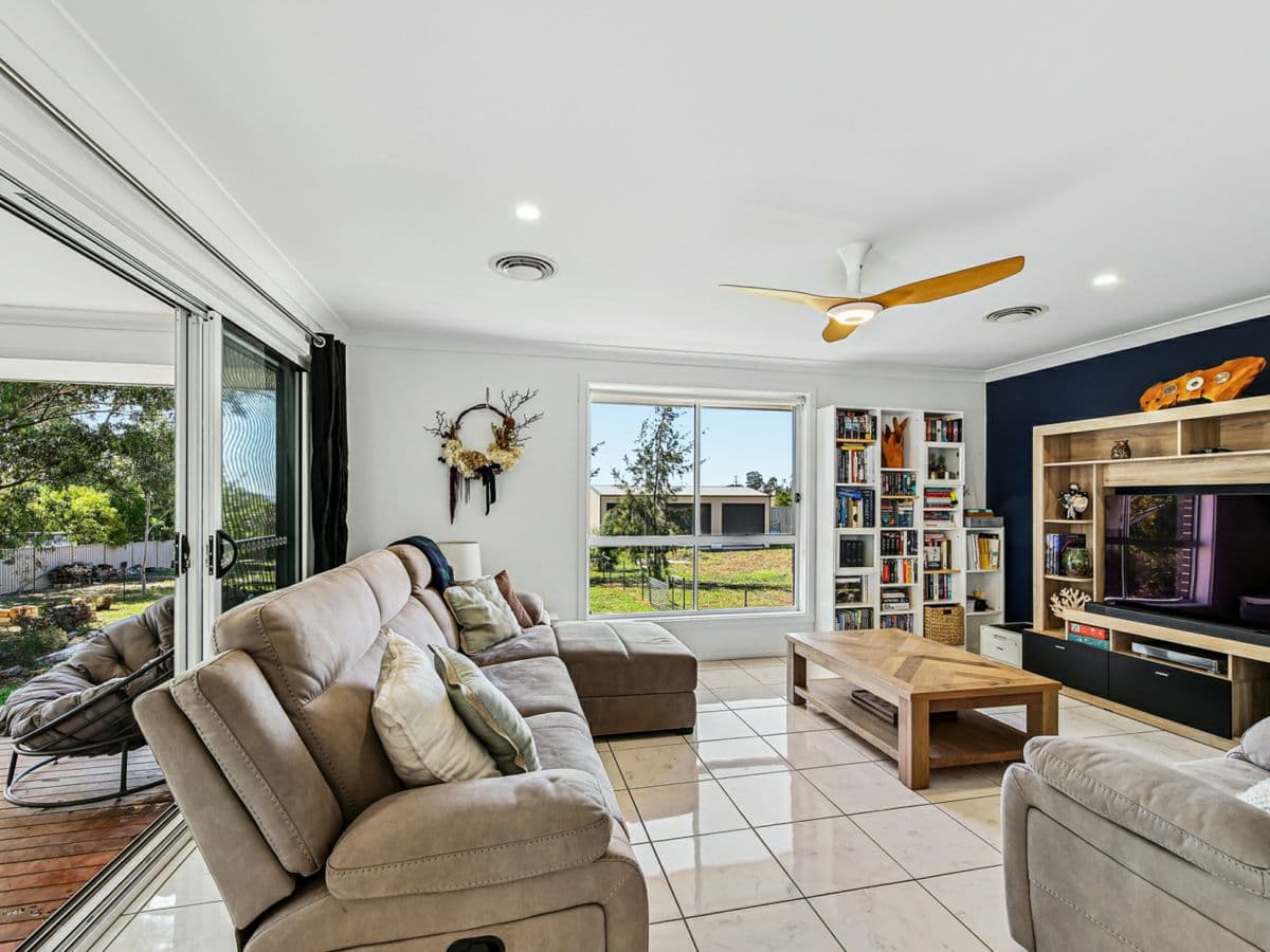 15 Wenonah Street, GULGONG, Gulgong - Thumbnail 2