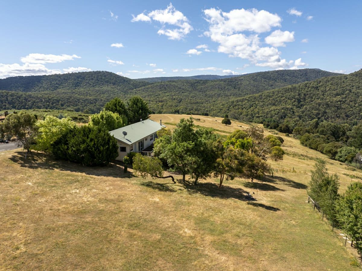 68 Alpine Ridge Drive, MERRIJIG, Merrijig - Thumbnail 6