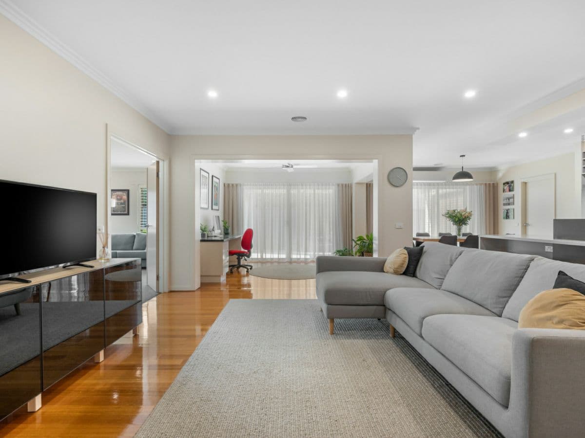 32 Alfredton Drive, ALFREDTON, Alfredton - Thumbnail 6