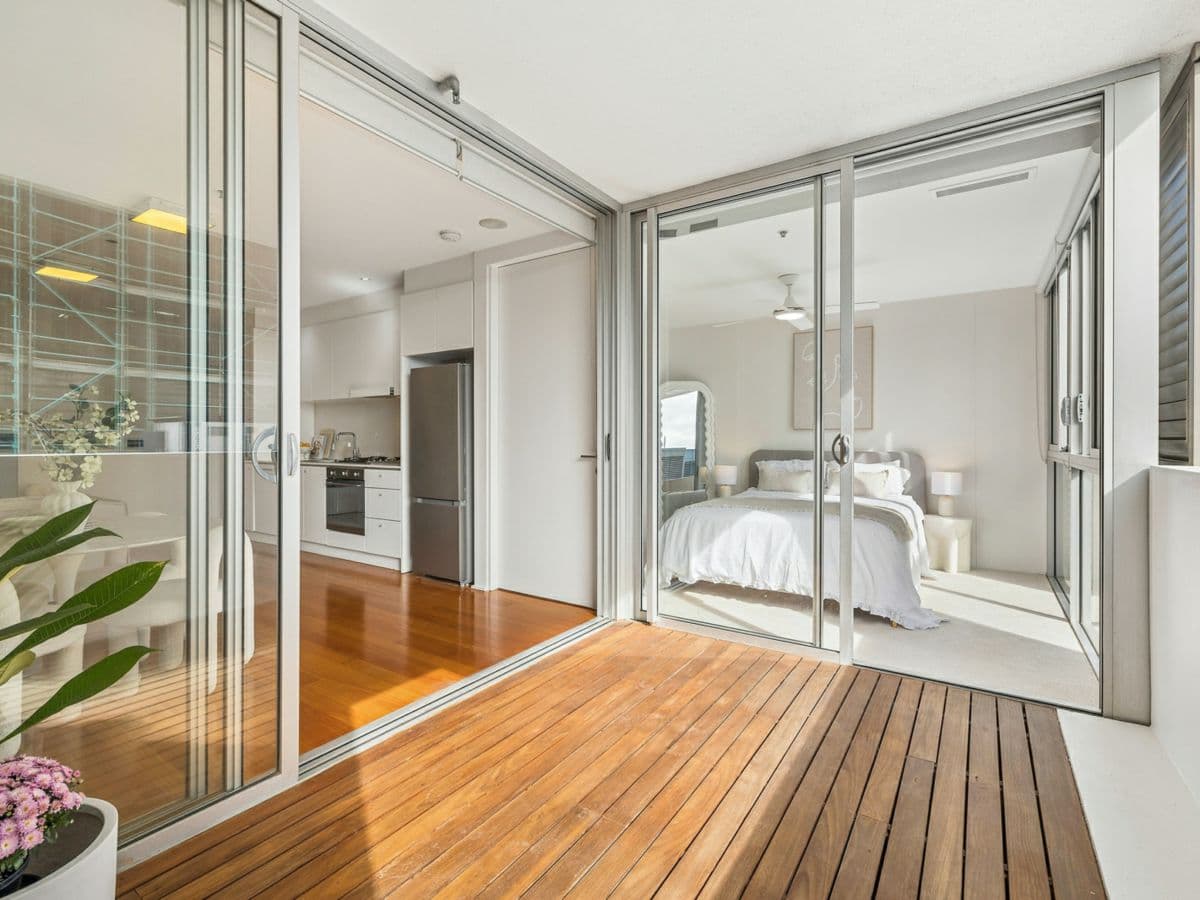 504/310-330 Oxford Street, BONDI JUNCTION, Bondi Junction - Thumbnail 2