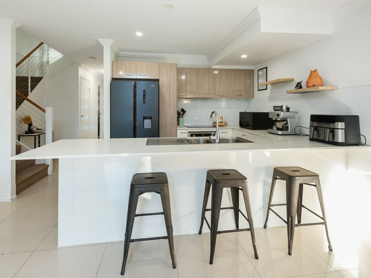 2/18 Tian Crescent, UPPER COOMERA, Upper Coomera - Thumbnail 2