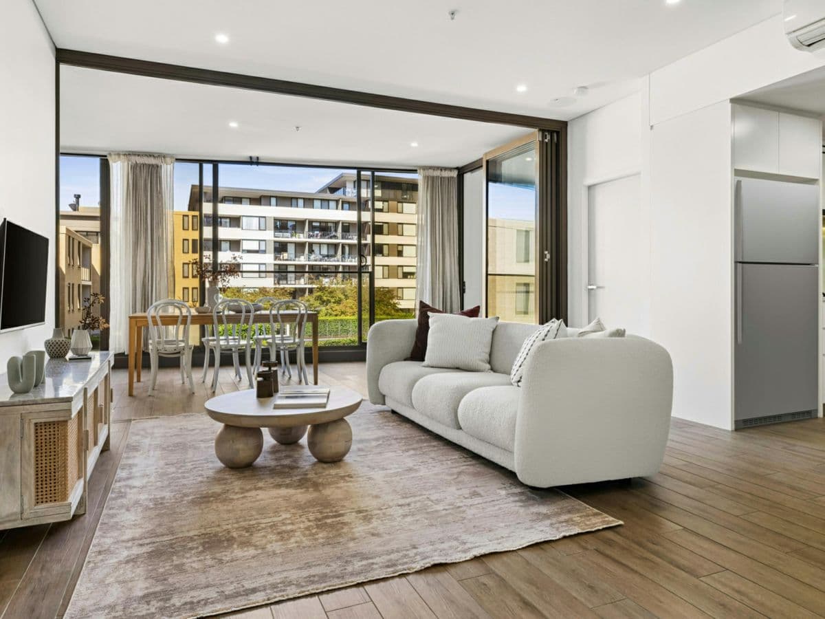 414/7 Half Street, WENTWORTH POINT, Wentworth Point - Thumbnail 2