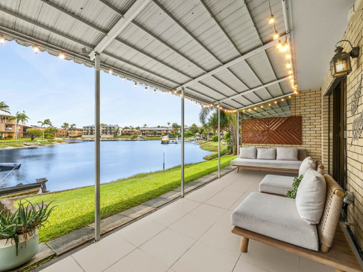 1/5 Goonawarra Drive, MOOLOOLABA, Mooloolaba - Thumbnail 2