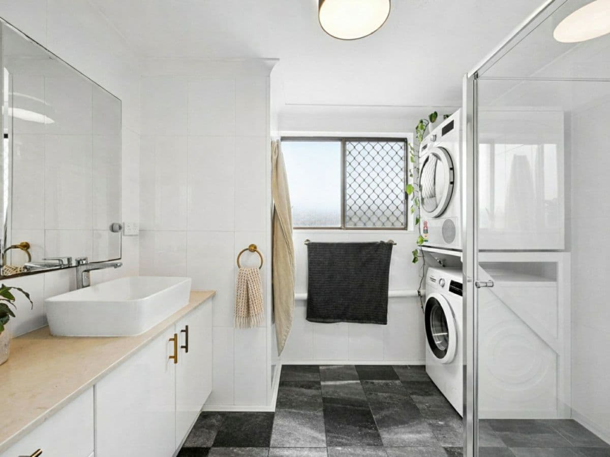 1/5 Goonawarra Drive, MOOLOOLABA, Mooloolaba - Thumbnail 7
