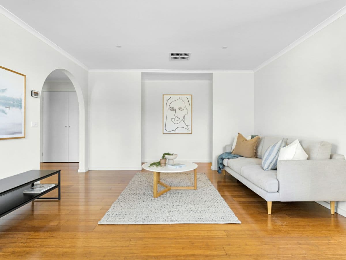41 Collins Crescent, BERWICK, Berwick - Thumbnail 6