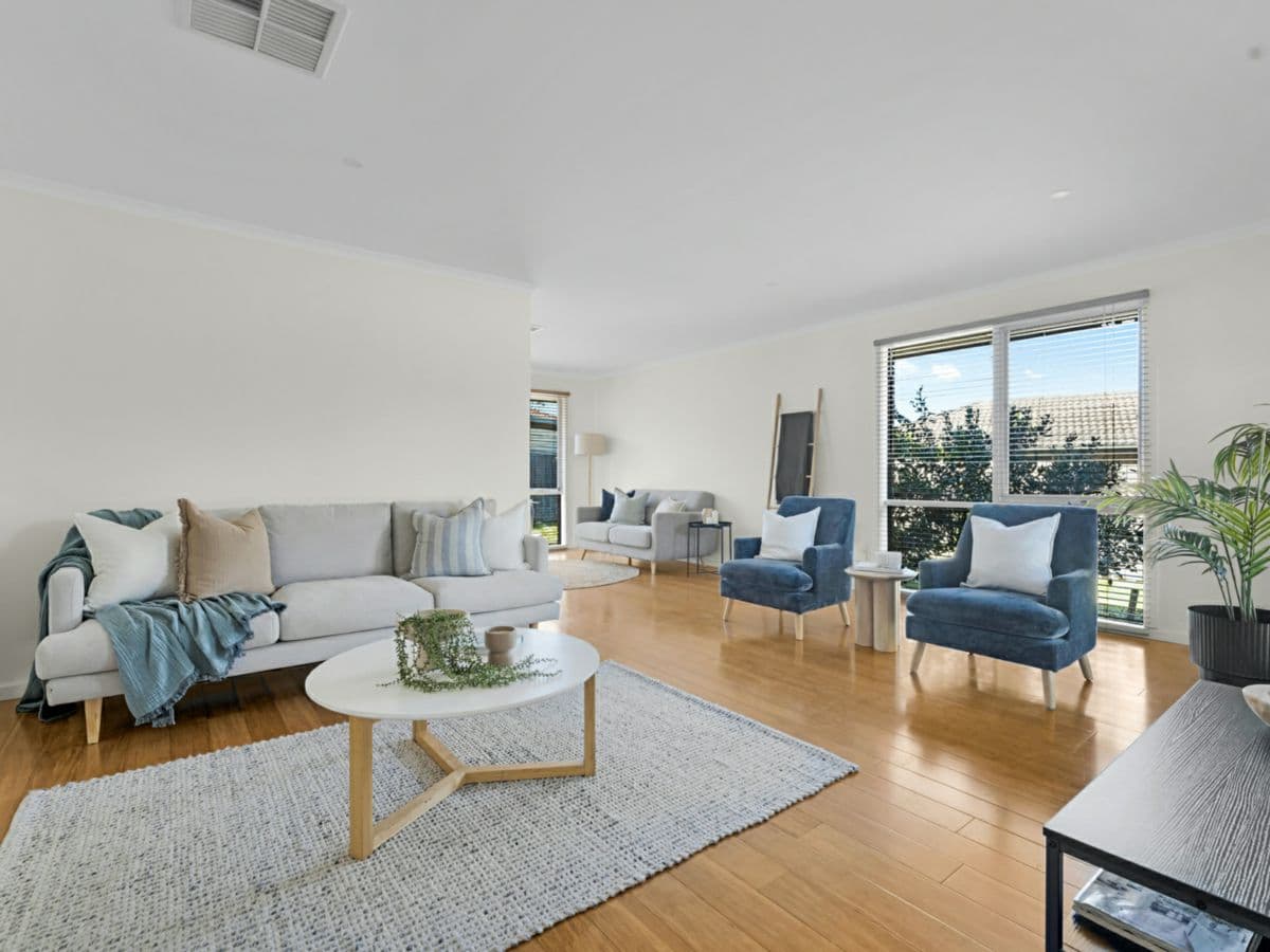 41 Collins Crescent, BERWICK, Berwick - Thumbnail 7