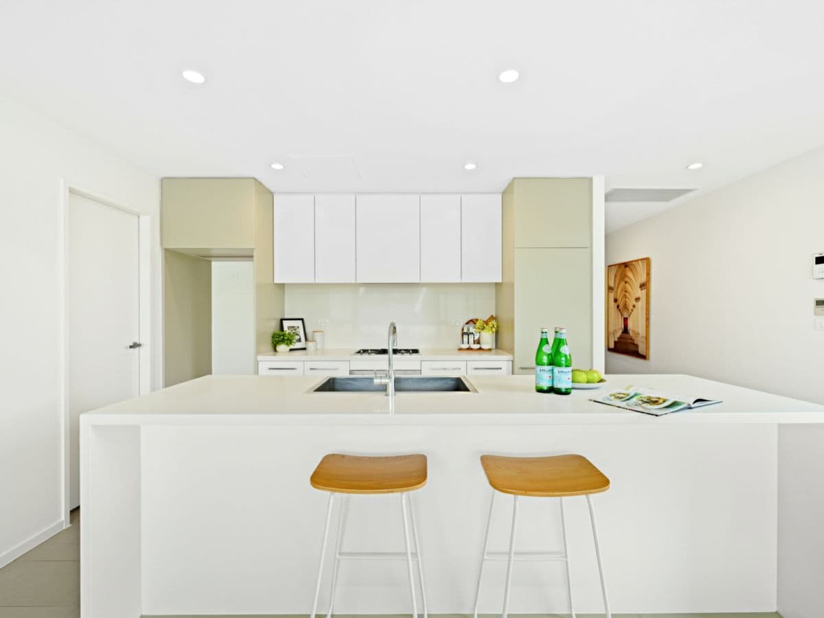 302/8 Avondale Way, EASTWOOD, Eastwood - Thumbnail 3