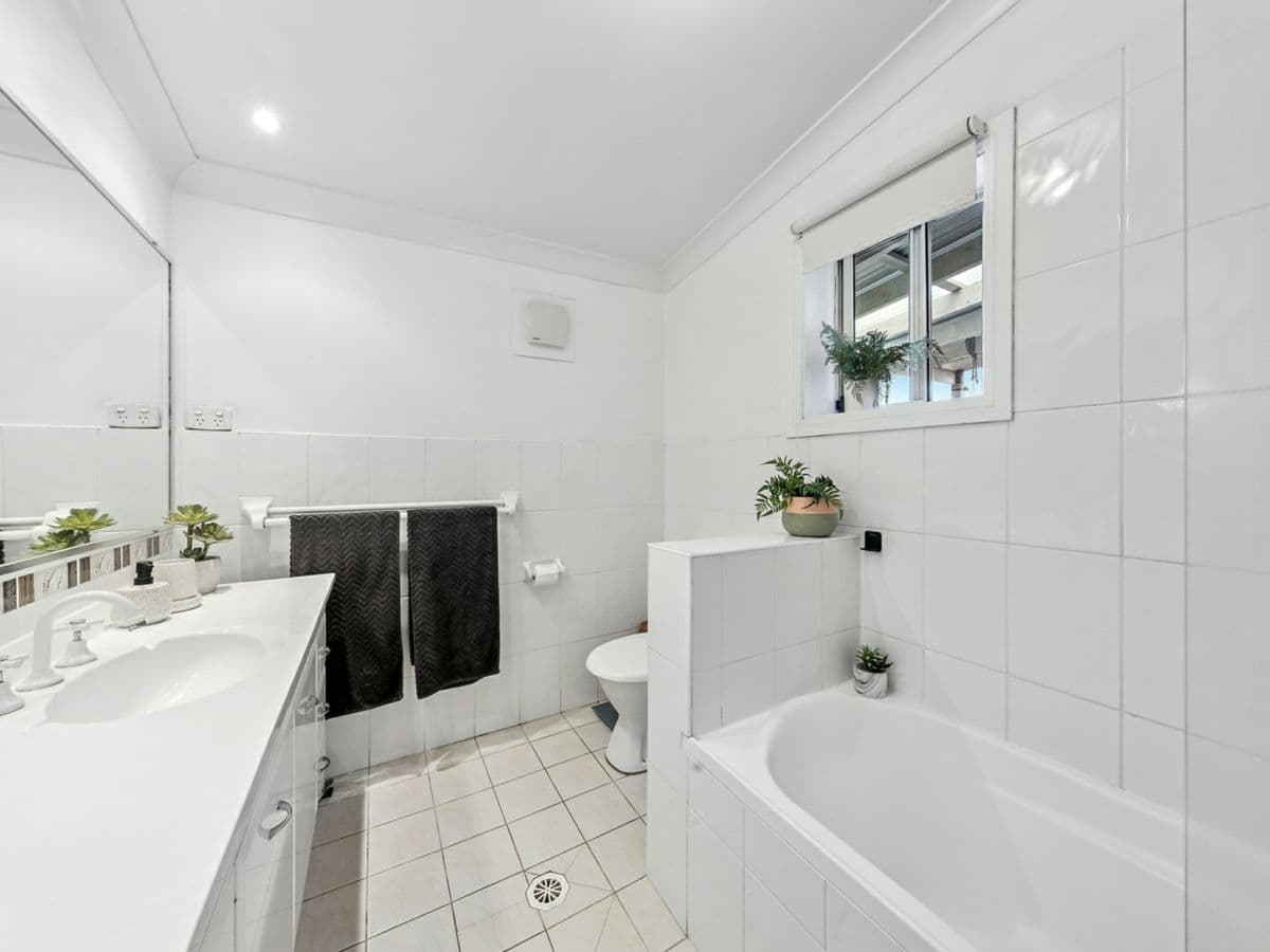 11 Cooper Street, CESSNOCK, Cessnock - Thumbnail 7