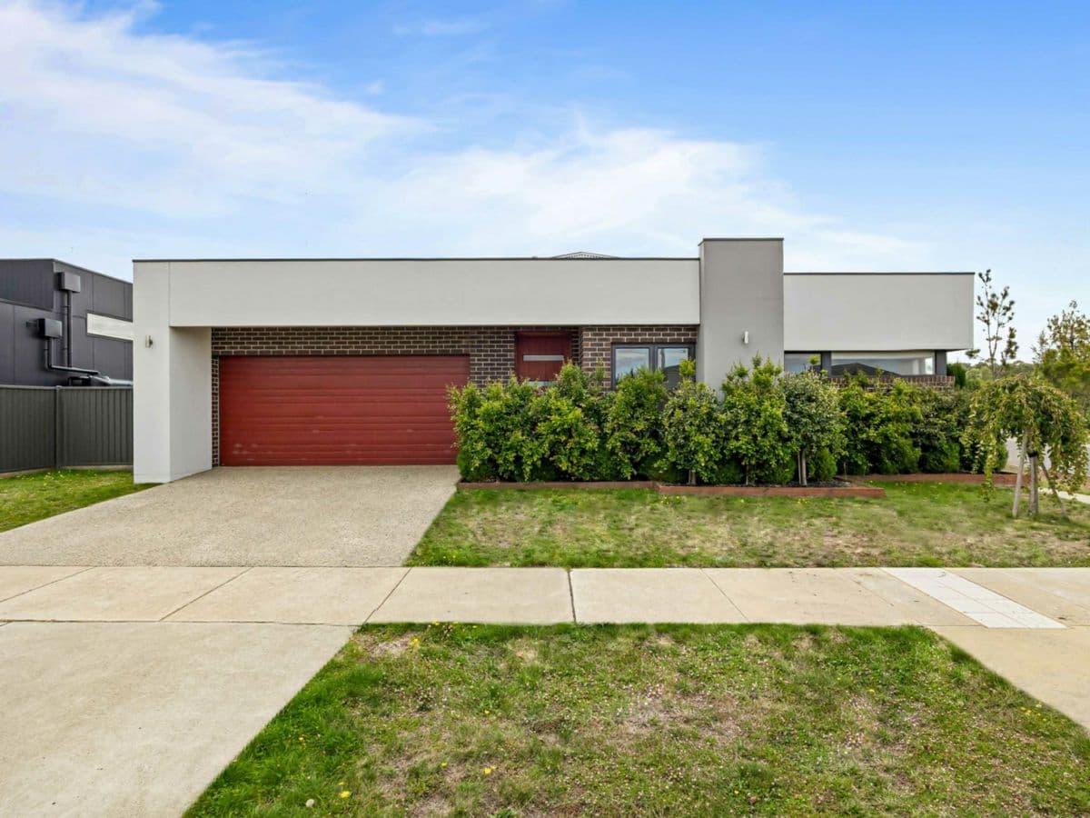 32 Shortridge Drive, LUCAS, Lucas - Image 1