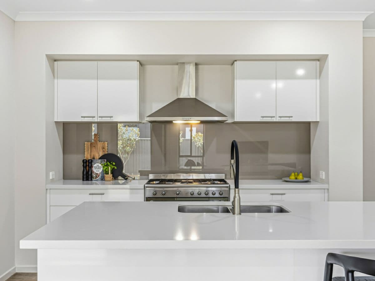 32 Shortridge Drive, LUCAS, Lucas - Thumbnail 5