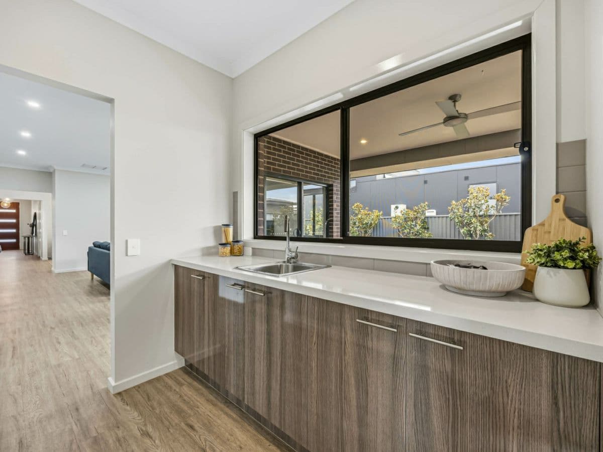 32 Shortridge Drive, LUCAS, Lucas - Thumbnail 6
