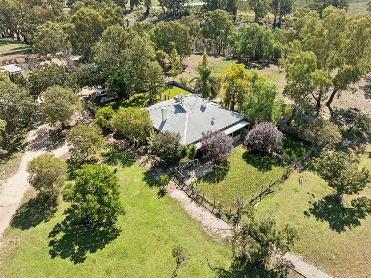 152 Syme Road, GILLENBAH, Gillenbah - Thumbnail 2
