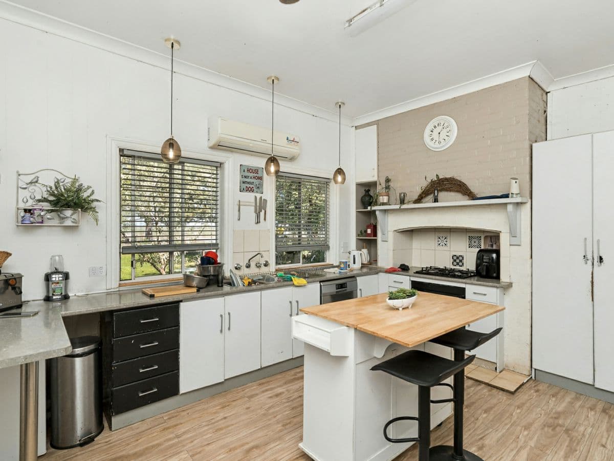 152 Syme Road, GILLENBAH, Gillenbah - Thumbnail 3