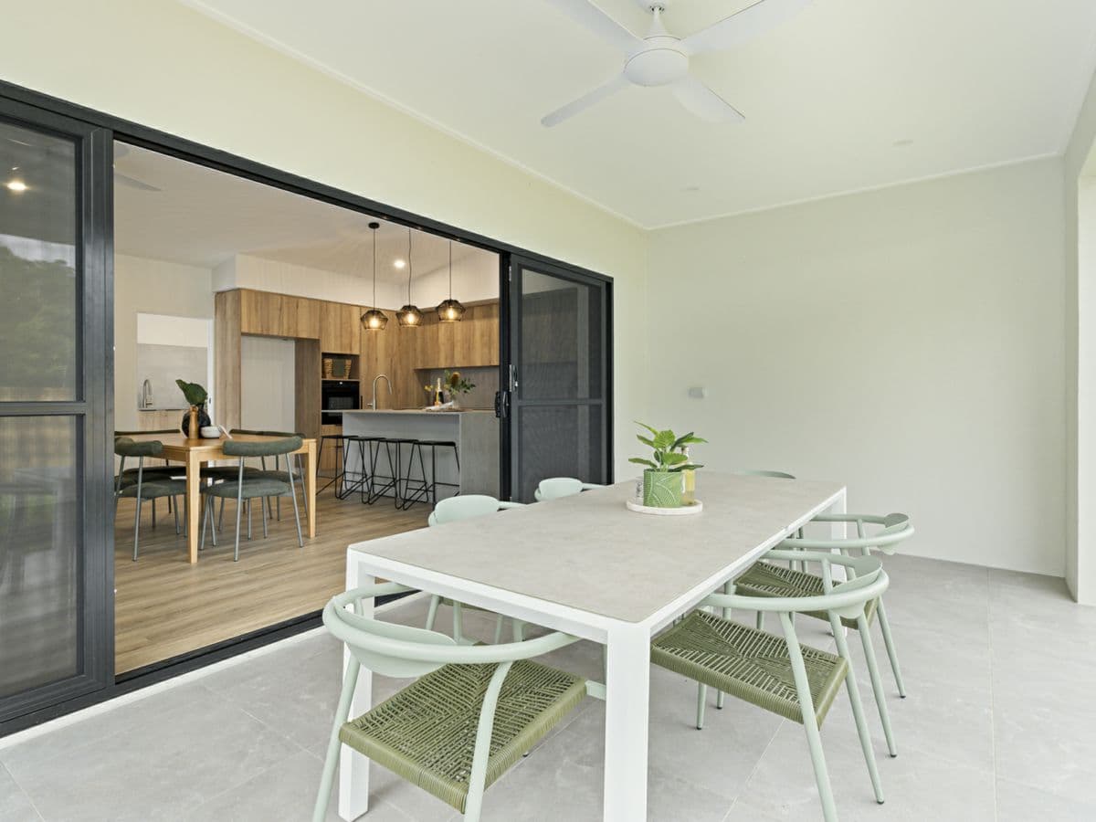 31 Macaranga Road, BENTLEY PARK, Bentley Park - Thumbnail 3