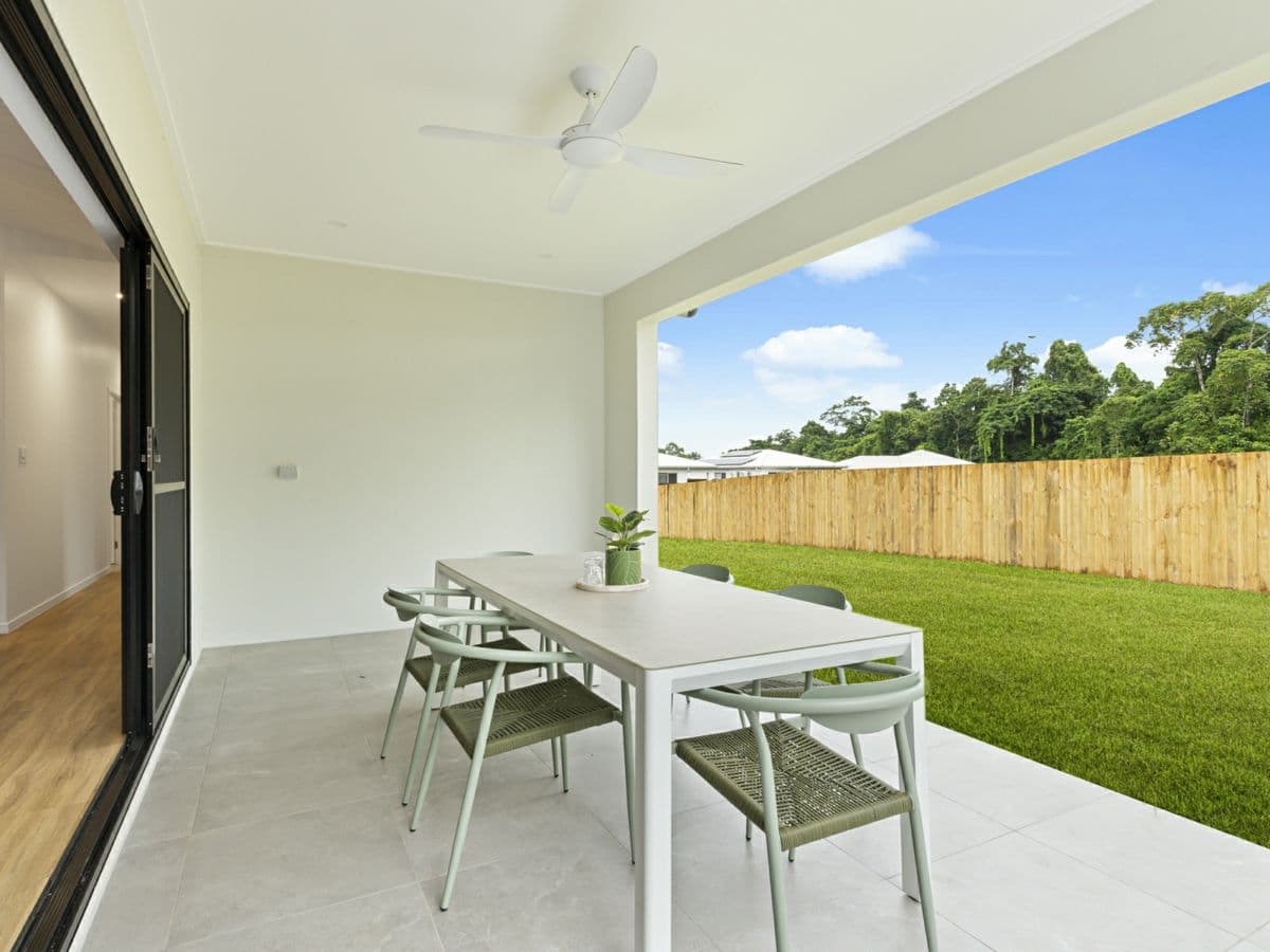 31 Macaranga Road, BENTLEY PARK, Bentley Park - Thumbnail 5