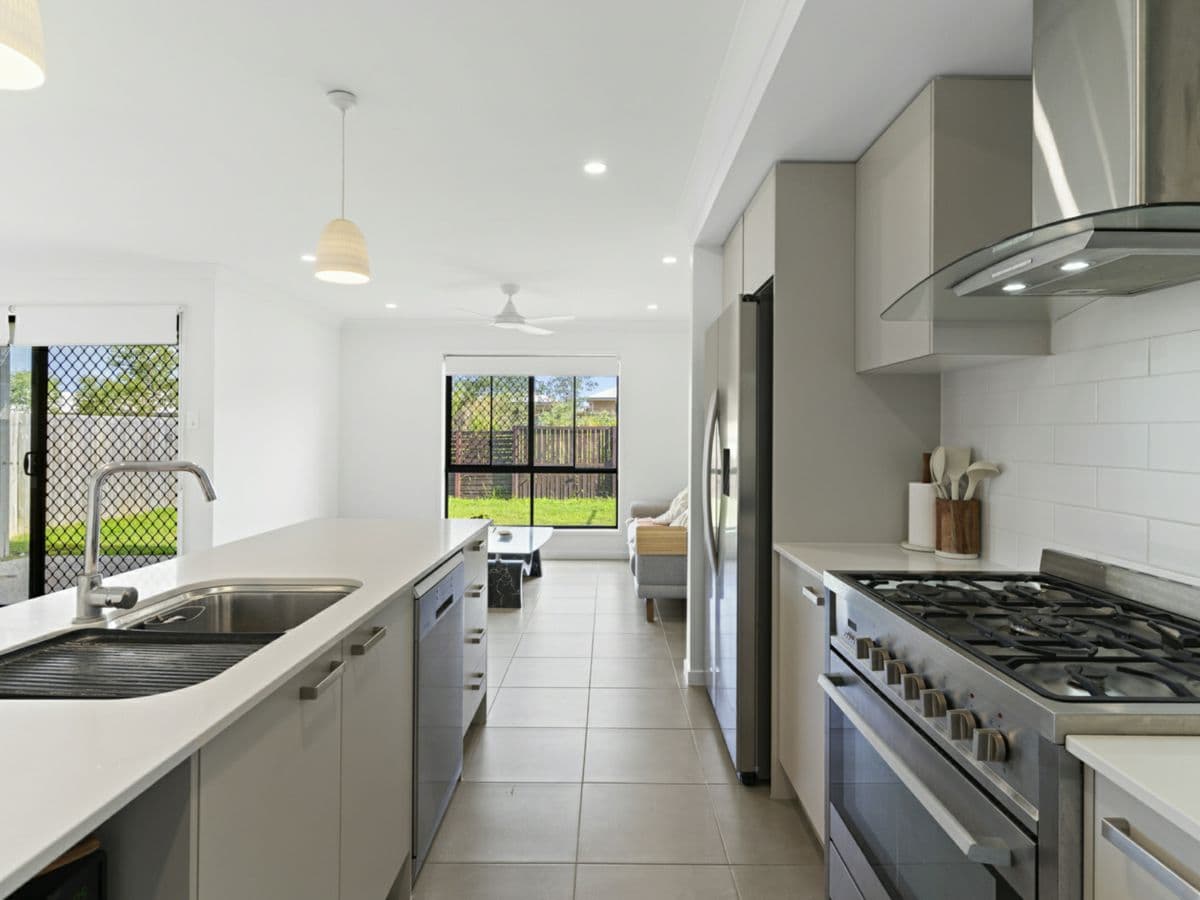 41 Mercy Circuit, PARK RIDGE, Park Ridge - Thumbnail 5