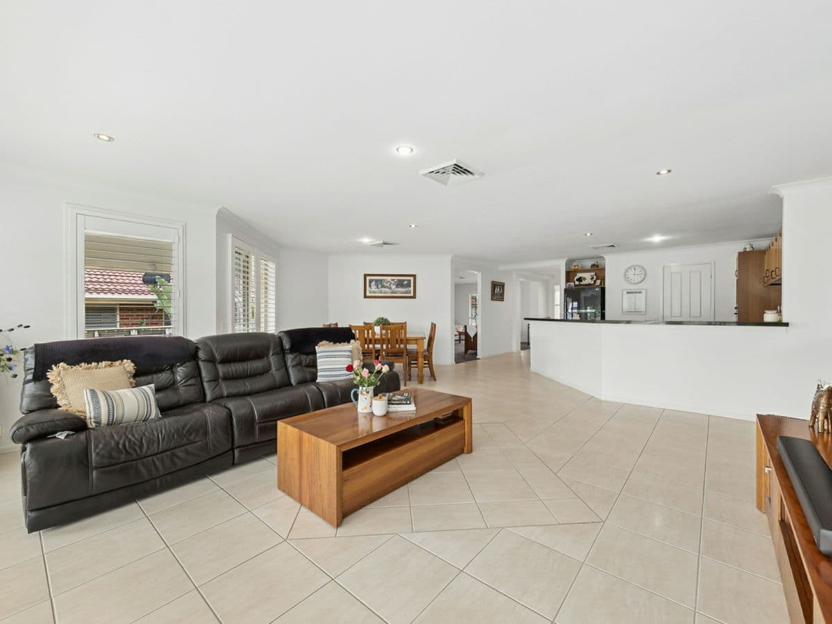 21 Leonard Street, CESSNOCK, Cessnock - Thumbnail 3